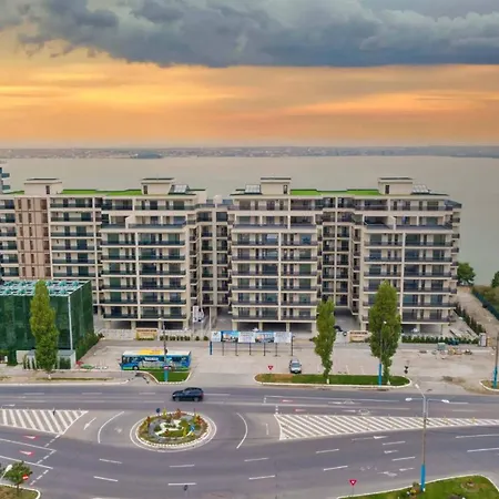 公寓 Paoni & By Solid Butoaie