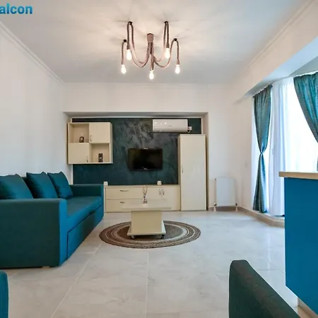 Paoni & By Solid Butoaie 公寓 *