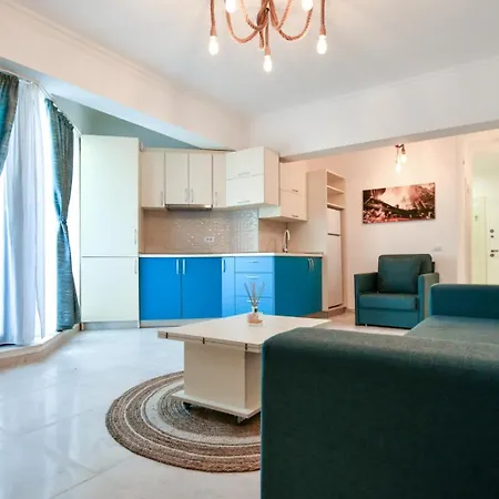 Paoni & By Solid Butoaie 아파트 마마이아